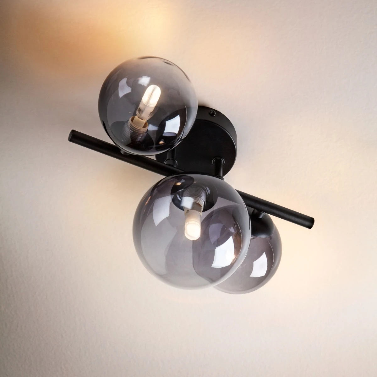 Plafoniera Astra, negru mat, fumuriu degrade, 3XG9, L.28 cm, IP20, Smarter, 01-3988