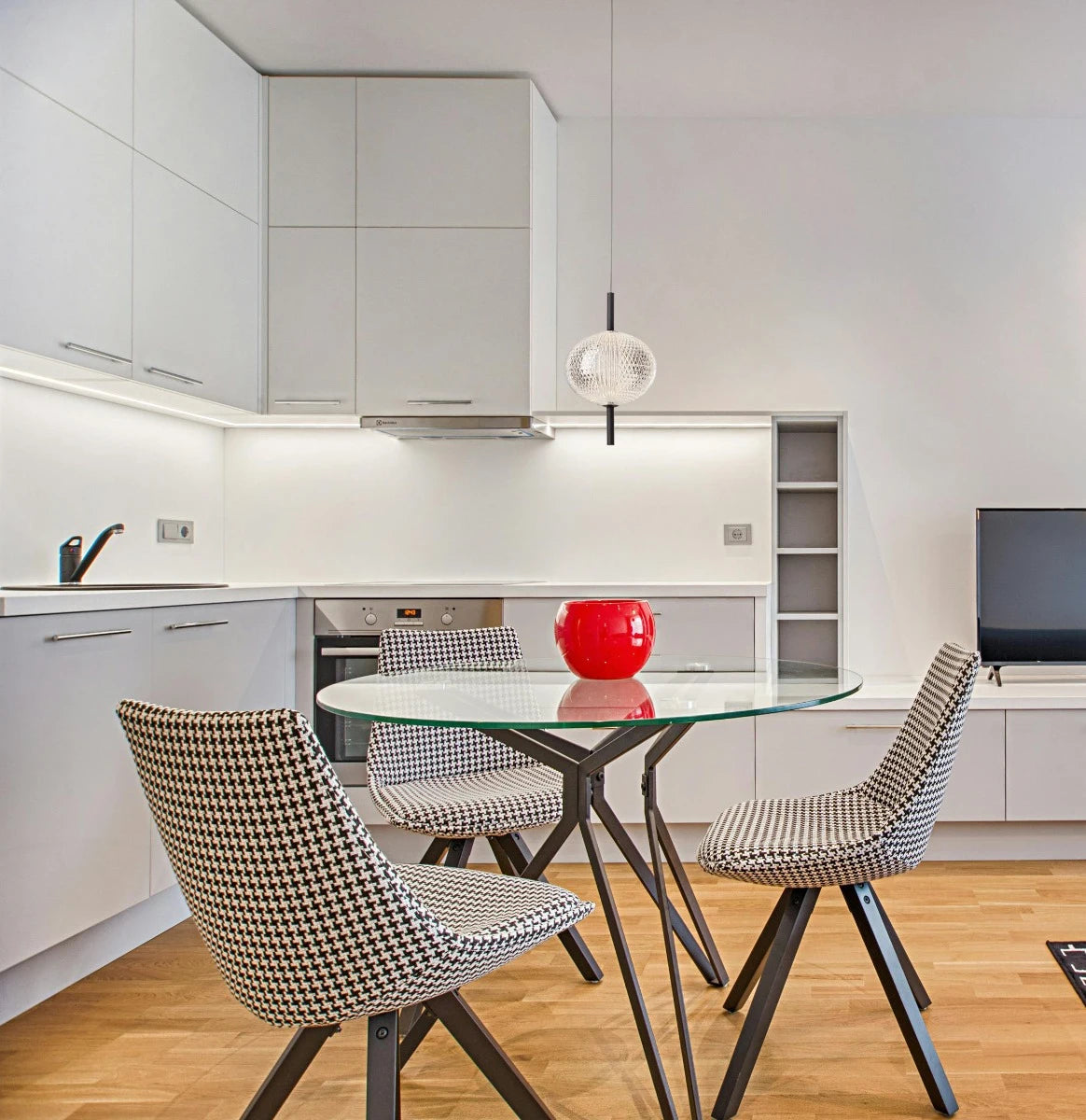 Lustra suspendata Ventura, negru mat, LED, 6W, 667 lumeni, alb cald 3000K, H.25 cm, Smarter 01-4023