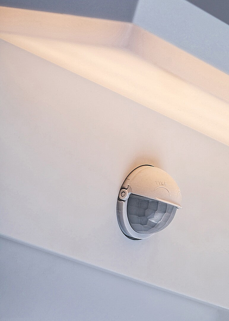 Aplica LED exterior Zaragoza, alb, 9W, 850lm, 2700K, 4000K, 6500K, IP54, Rabalux, 77116