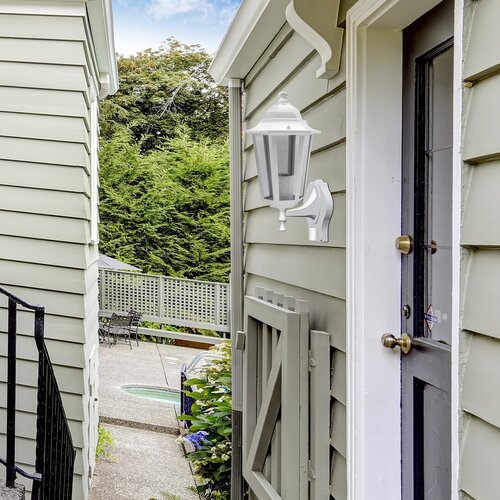 Aplica exterior Velence, alb, 1xE27, IP43, Rabalux, 8216